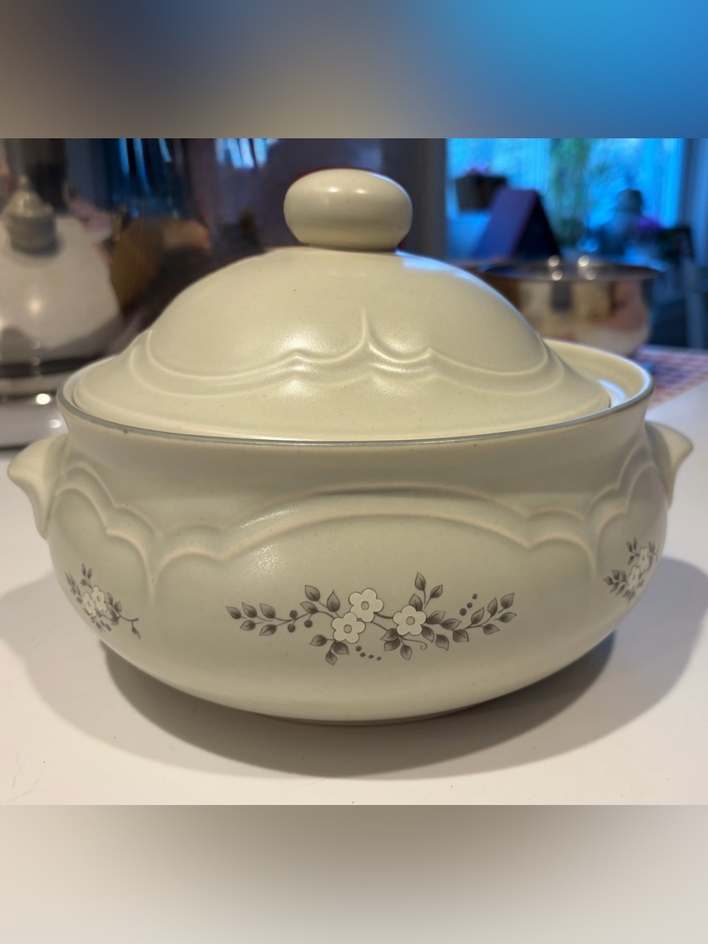 Cottagecore Vintage Pfaltzgraff Heirloom Stoneware 2 Quart Casserole Dish W/ Lid